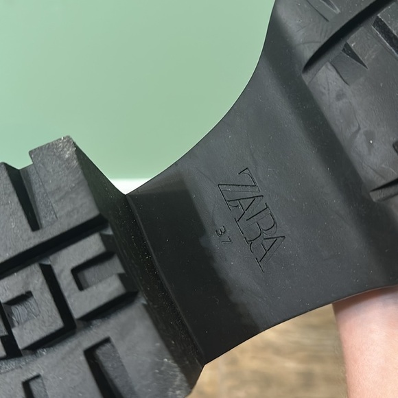 Zara Black Heeled Boots - Picture 6 of 7